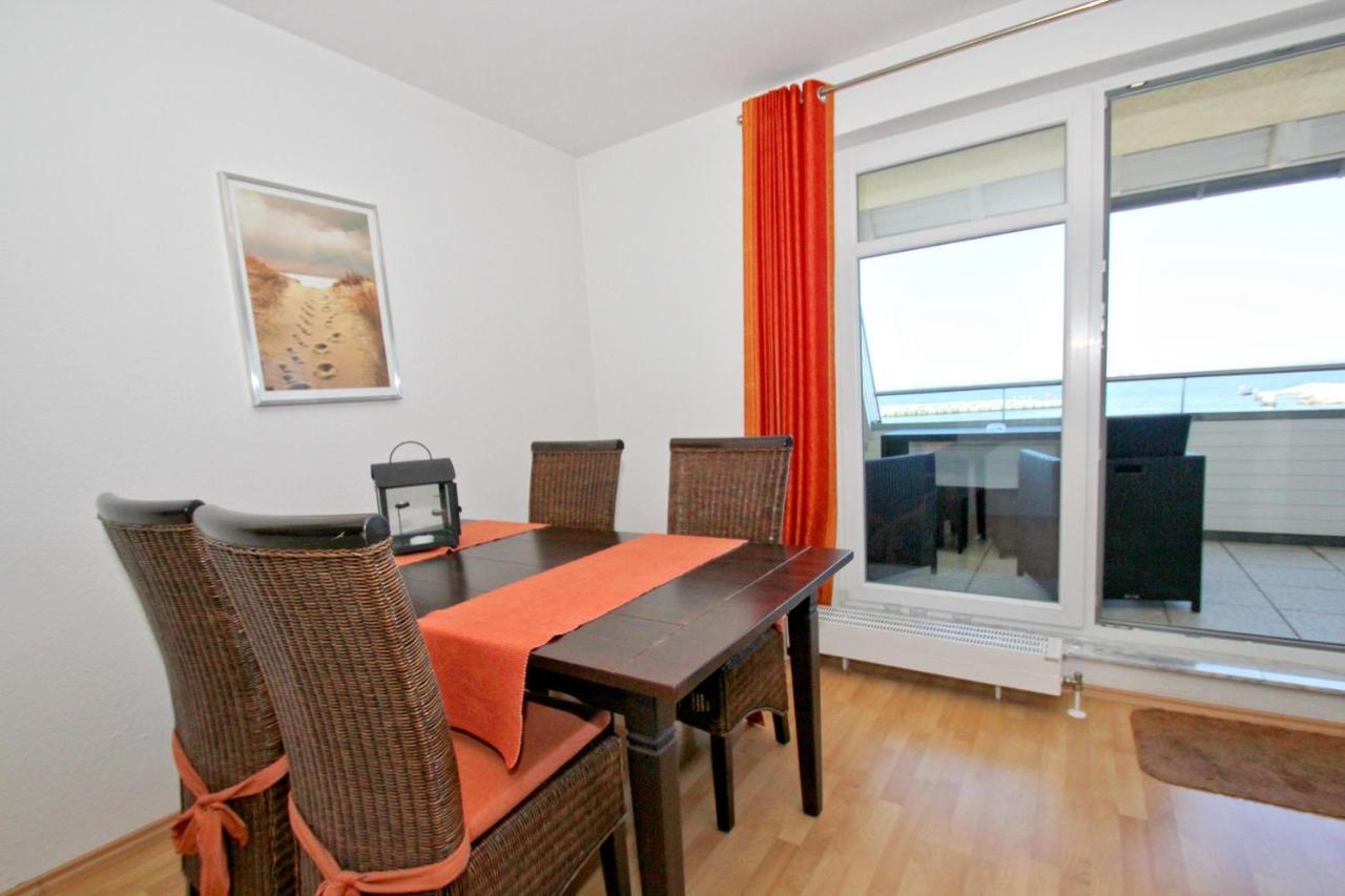 Hafennahe Ferienwohnung Mit Balkon Und Meerblick - Hafenhaeuser Wiek Wohnung 14 Wiek auf Rügen Exterior foto